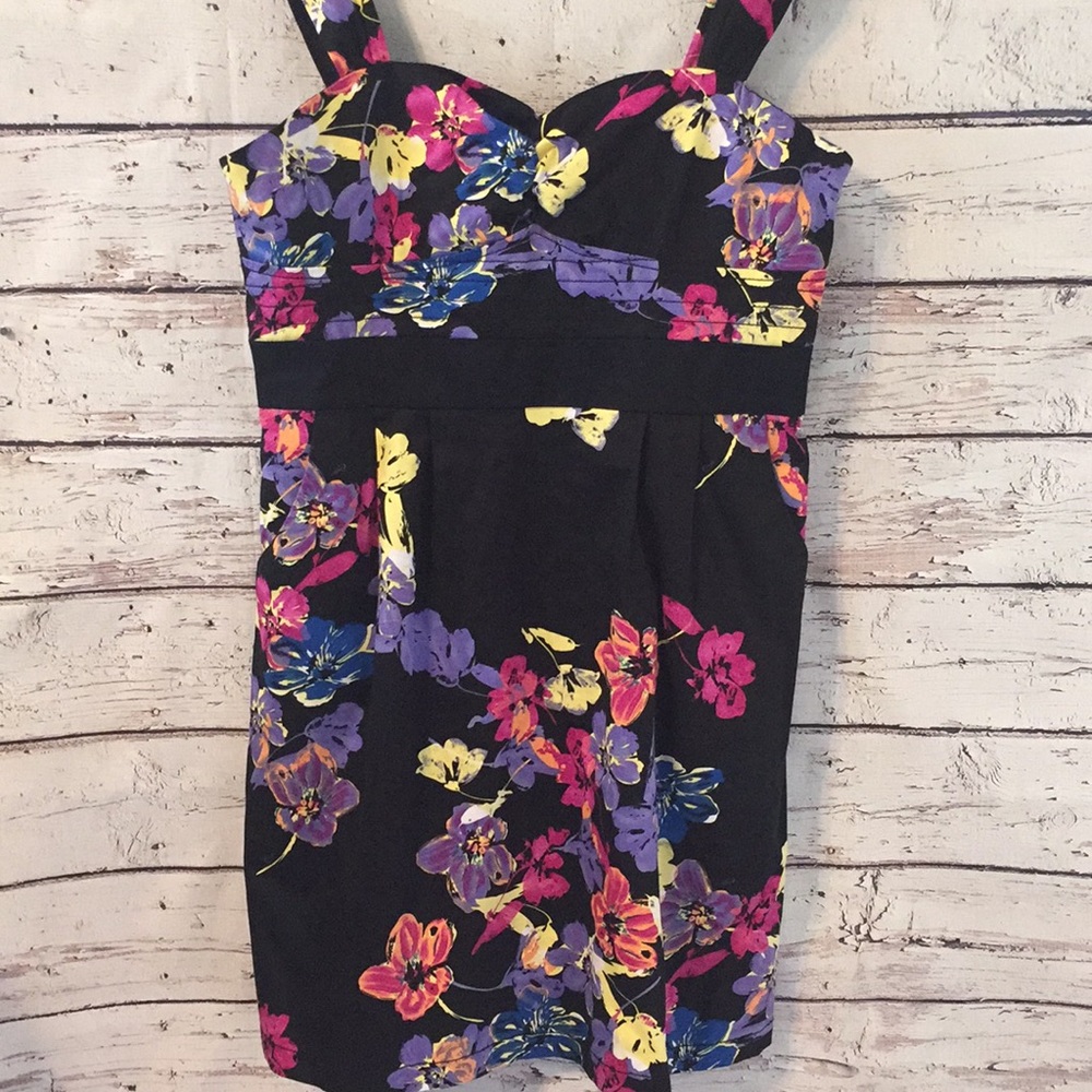🌻5/$25🌻 Candie's Black Floral Dress